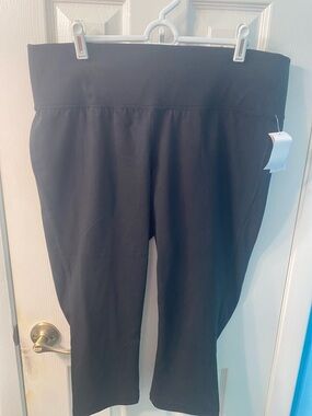 Lane Bryant Black Capris Cropped Yoga Pants